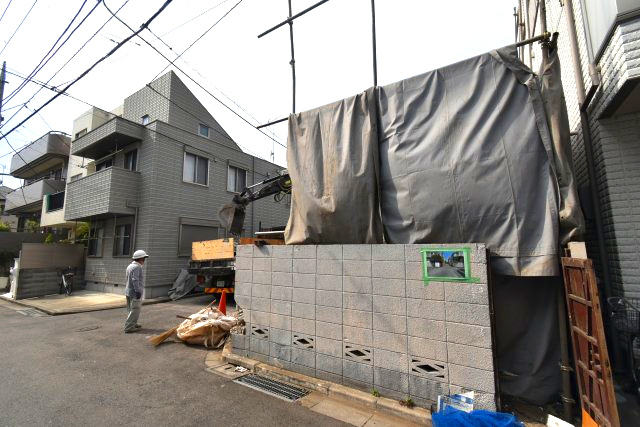 江古田4丁目・新築戸建の前面道路含む現地写真|7月上旬に完成予定です！