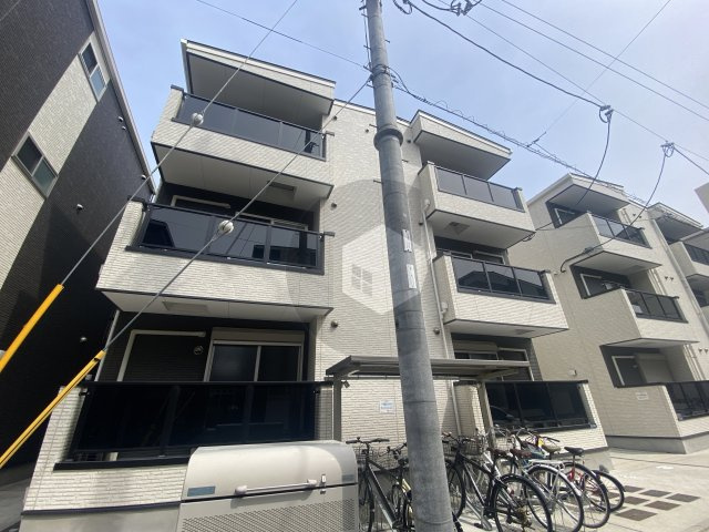 F mirai Pavoの外観