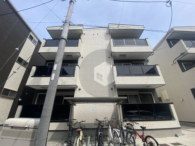 F mirai Pavoの外観