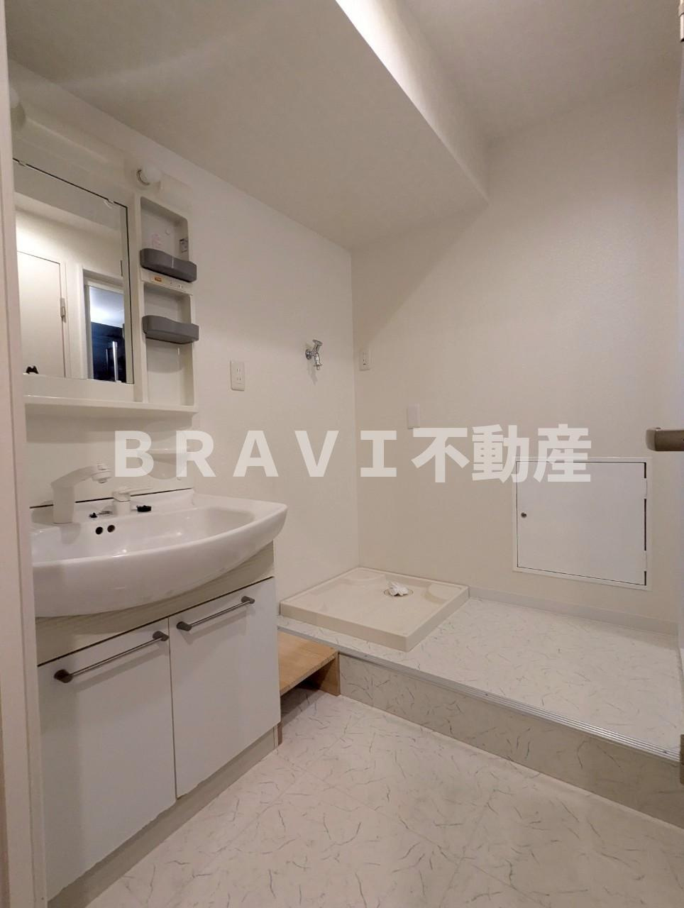 大手前ストークマンション BRAVI不動産の脱衣所|【大手前ストークマンション】