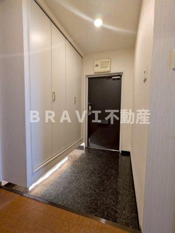 大手前ストークマンション BRAVI不動産の玄関|【大手前ストークマンション】