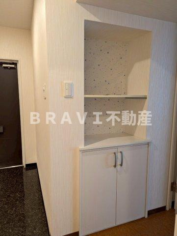 大手前ストークマンション BRAVI不動産の玄関|【大手前ストークマンション】