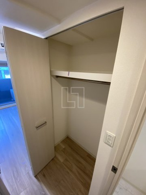 【収納】 | プレサンス堺筋本町駅前シェル | プレサンス堺筋本町駅前シェル　クローゼット