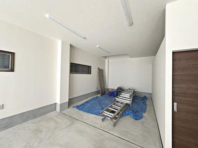 【駐車場】 | 九間町西２丁　事務所・工場・倉庫 | 柳之町郵便局まで約82ｍ！