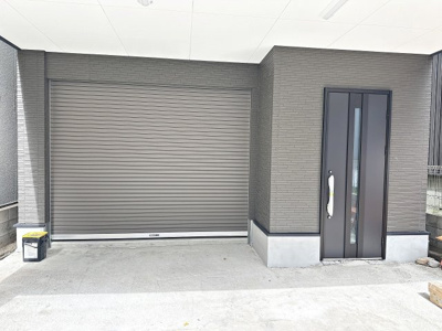 【エントランス】 | 九間町西２丁　事務所・工場・倉庫 | 現地見学当日から承っております♪現地周辺の環境や、駅までの道のりなど周辺環境も合わせてご確認いただき、ぜひご検討ください！