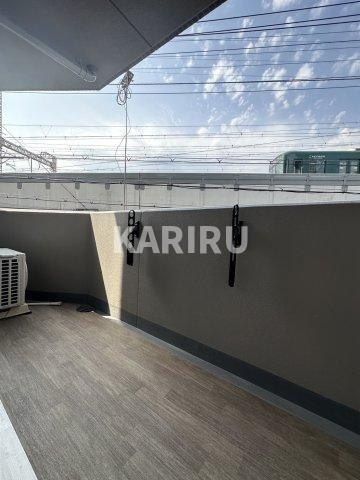 ArtizA京橋WESTのバルコニー