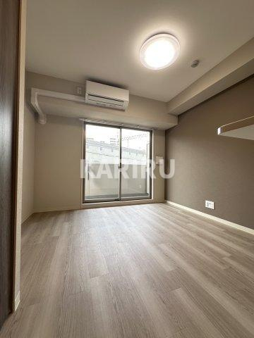 ArtizA京橋WESTの居間・リビング