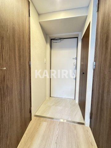 ArtizA京橋WESTの玄関