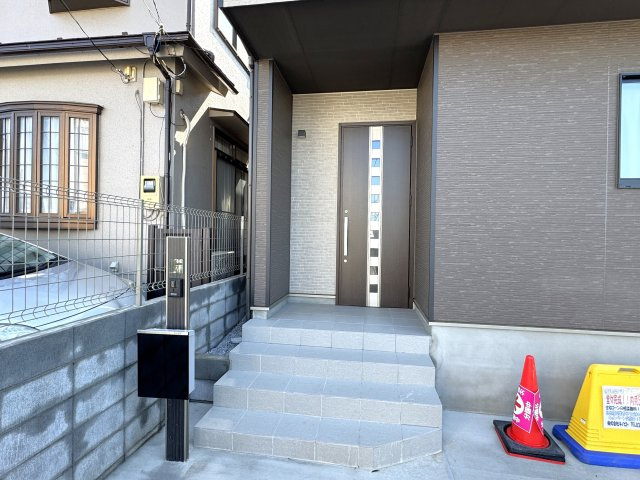 市川市稲越１丁目新築戸建のエントランス|エントランス・玄関ポーチ