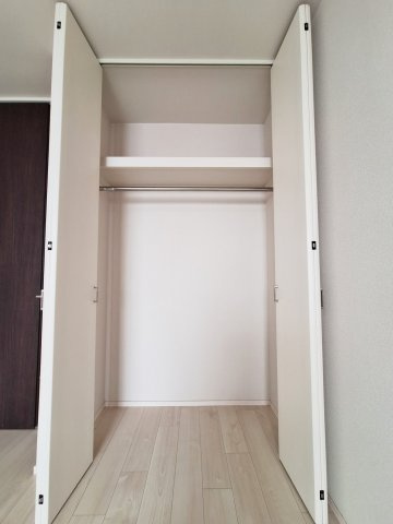 ＤＥＬＩＣＩＯＵＳ　ＬＩＦＥ　ＡＰＡＲＴＭＥＮＴＳのその他|ローソン湘南台二丁目店