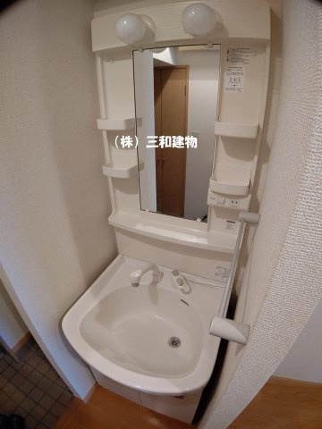 グランメール成増の独立洗面台|同物件別室参考写真