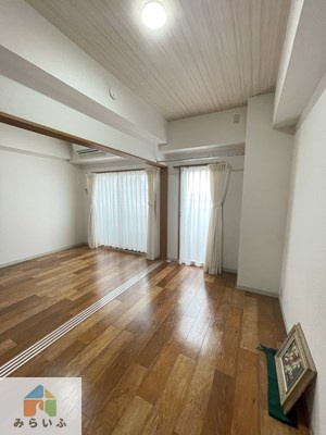 【居間・リビング】 | 石川橋セブン | ※308号室の写真です