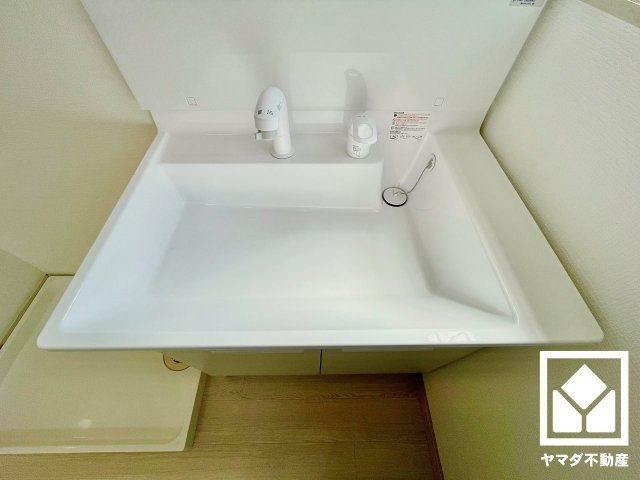 宇治市小倉町南浦の中古一戸建の独立洗面台