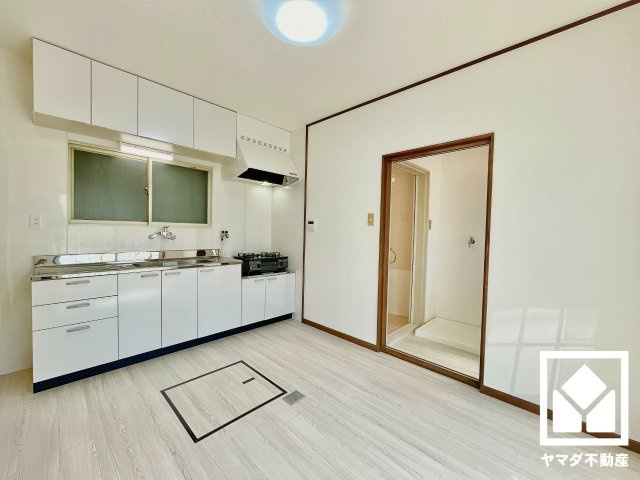 宇治市小倉町南浦の中古一戸建の居間・リビング