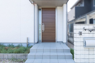 【玄関】 | 津市久居中町