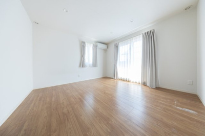 【洋室】 | 津市久居中町