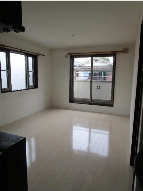 尼崎市西難波町　中古戸建の居間・リビング