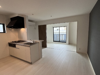 【居間・リビング】 | ヴェルジュ博多レジデンシャルスイート　★プライスホームなら仲介手数料が0円です！★