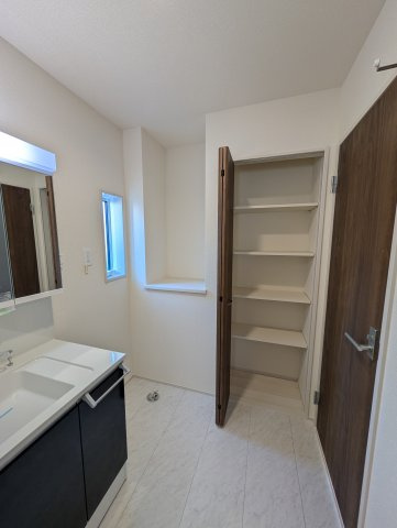 【収納】 | ブルーミングガーデン高崎市下佐野町ー③ | 便利な洗面室の収納♪