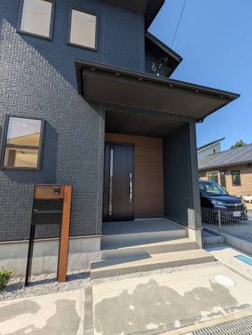 【玄関】 | ブルーミングガーデン高崎市下佐野町ー③