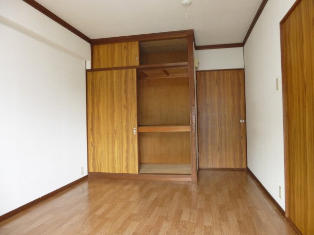 木の丸グリーンハイツの洋室