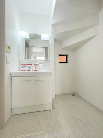 新築戸建・新築建売　いわき市平中神谷１期　Erdeの独立洗面台