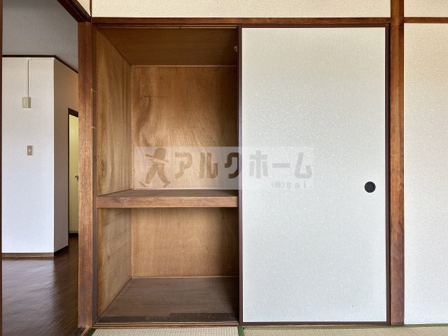 玉手山ハイツ１号館の収納|玉手山ハイツ１号館