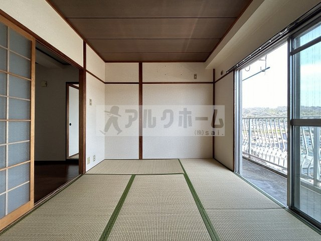 玉手山ハイツ１号館の和室|玉手山ハイツ１号館