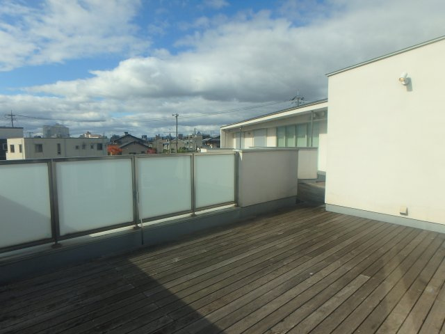 福島　とっても広いお庭のあるお家のバルコニー