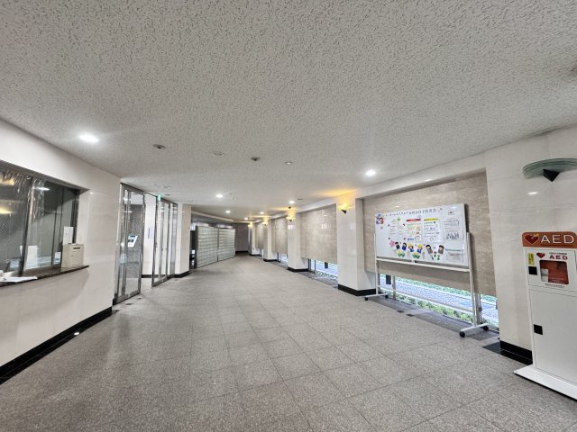 ローレルスクエア長岡京のロビー