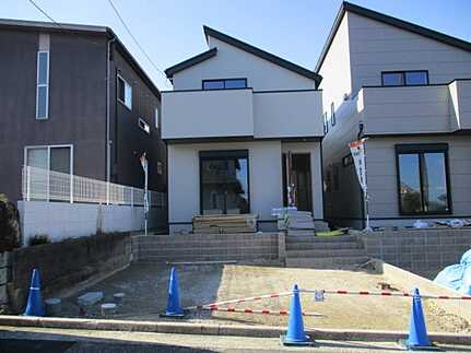 阿品４丁目の前面道路含む現地写真