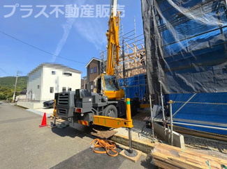 【外観】 | 現地写真。プラス不動産販売なら、現場の全ての棟をまとめてご見学頂けます。