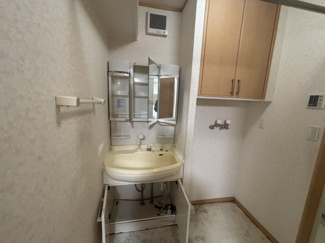 【洗面所】