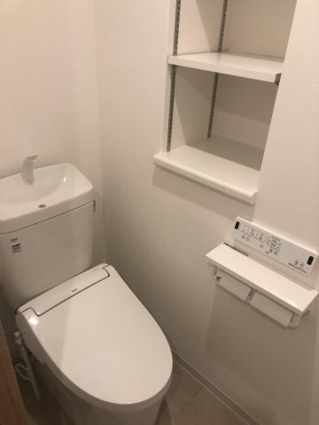 【トイレ】 | サーパスシティ前原参番館 | いつも綺麗に清潔に！ウォッシュレット付きトイレです