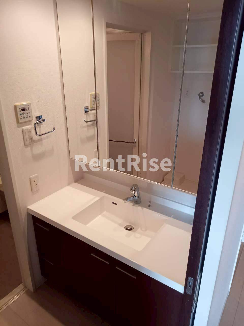 ライオンズ一宮栄の洗面所