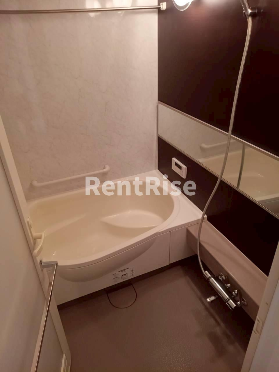 ライオンズ一宮栄の浴室