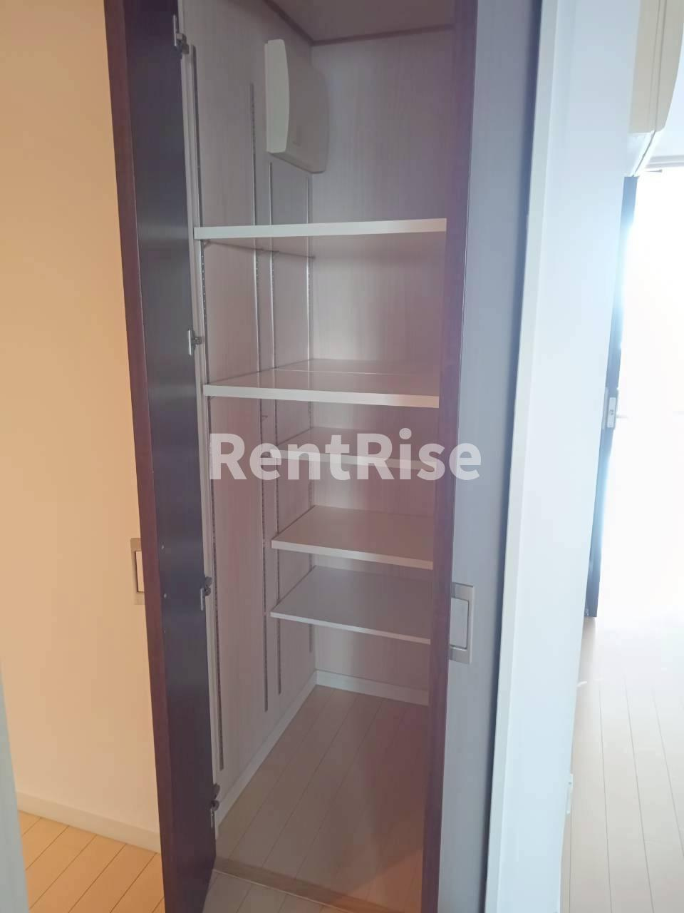 ライオンズ一宮栄の収納