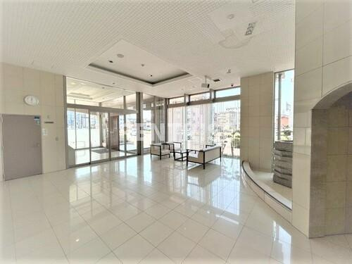 ライオンズ一宮栄のエントランス|エントランス：エントランスホール     （2025年3月撮影）