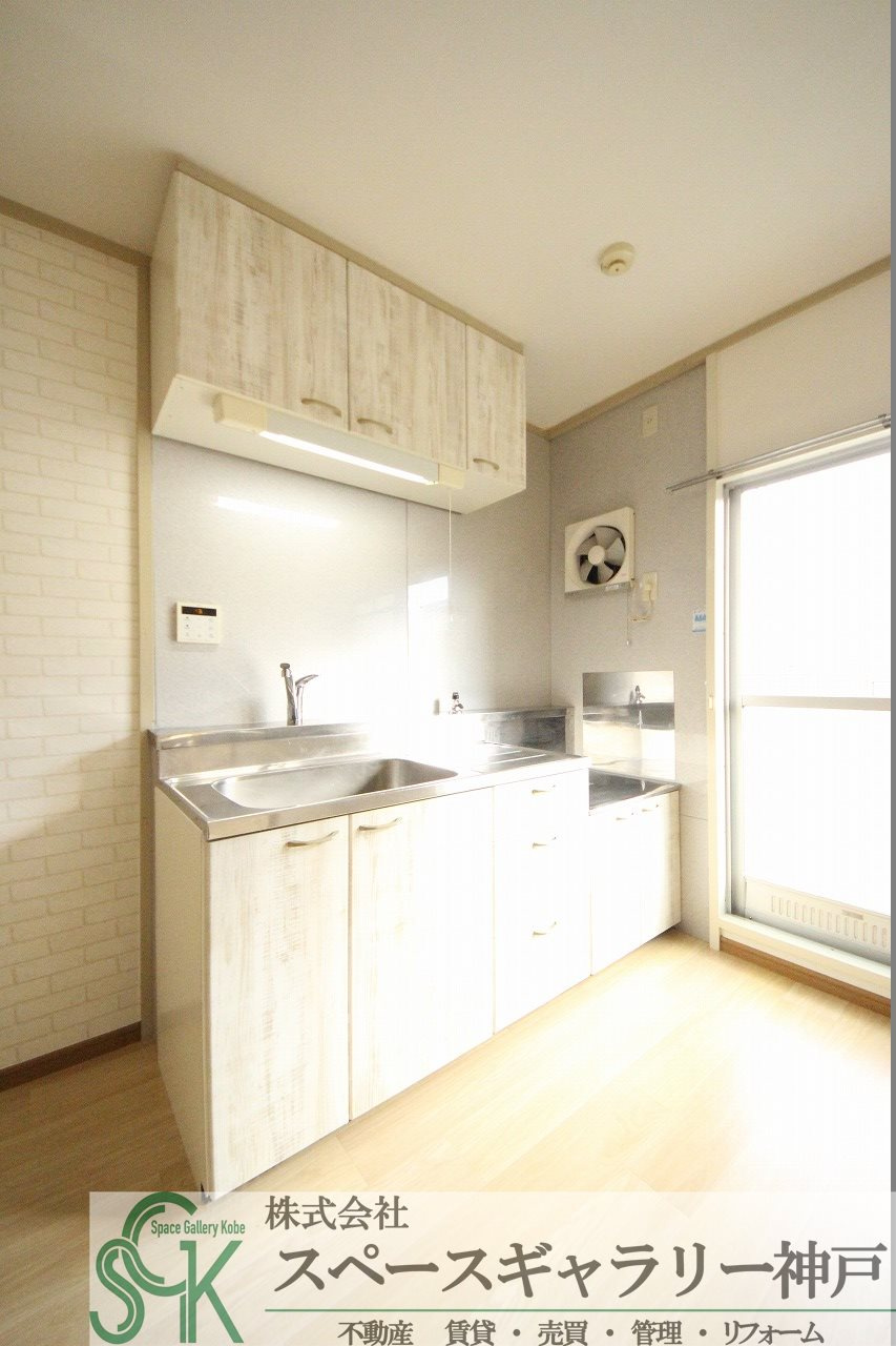 グリーンヒル名谷のキッチン|※お部屋により仕様が異なる場合があります※