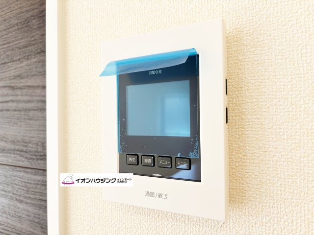 モニター付きインターフォンで防犯面も安心♪