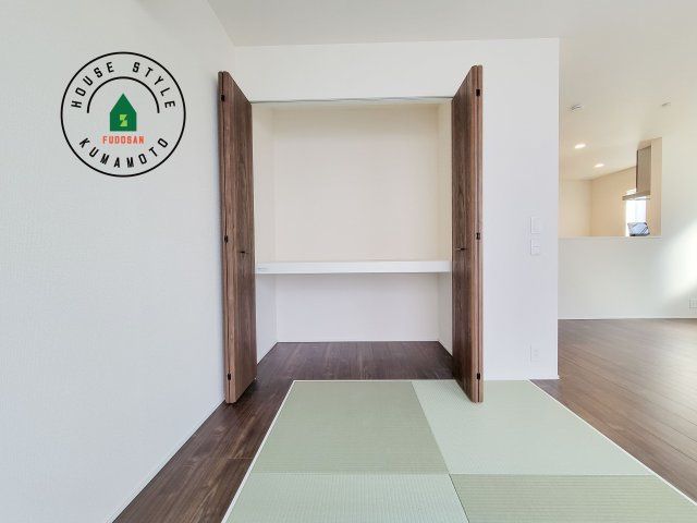 合志市須屋群窪第1-2棟（2号棟）の収納|収納には困りません。