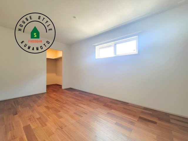 熊本市西区田崎1丁目第1-2棟（2号棟）の子供部屋|穏やかな光が差し込む室内には、穏やかな時間が流れます。