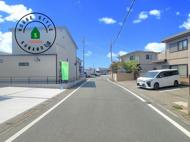 熊本市西区田崎1丁目第1-2棟（2号棟）の前面道路含む現地写真|前面道路です。