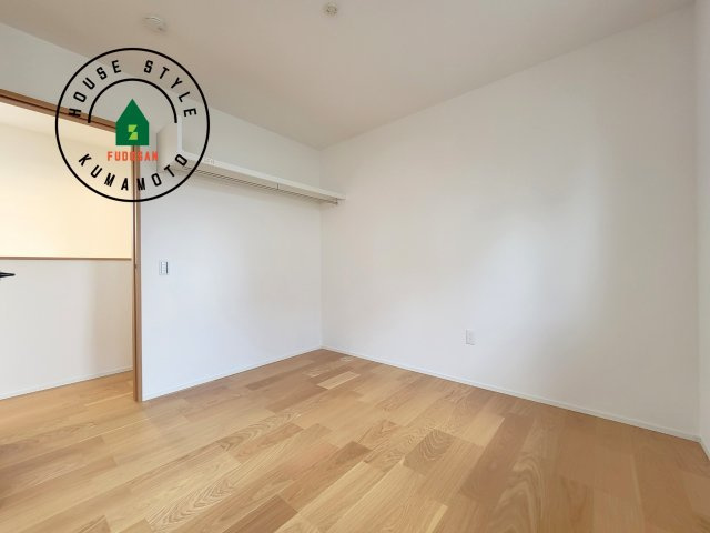 熊本市中央区薬園町第1-2棟（1号棟）の洋室|採光良好な洋室は全居室、複層ガラスの遮熱効果と断熱効果で、一年中快適に過ごせます。