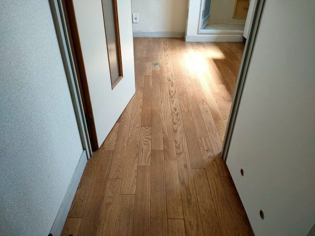 熊本市1棟アパートの玄関