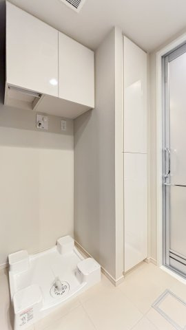 プラウド新宿中落合のランドリースペース