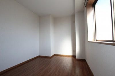 【洋室】 | メゾン・ポレール日田A棟 | 広々とした洋室です
201号室　2018/11/29撮影