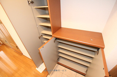 【エントランス】 | アドバンス三本松 | 毎日通るエントランスはこのようになっています
アドバンス三本松　404号室　2024/9/19撮影