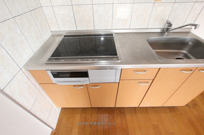 【キッチン】 | アドバンス三本松 | コンパクトなキッチンで掃除もラクラク
アドバンス三本松　404号室　2024/9/19撮影