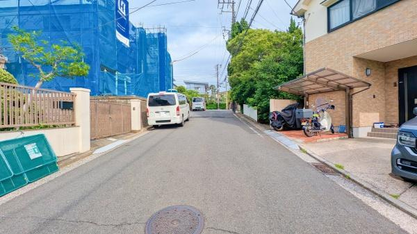 横浜市南区大岡３丁目の新築一戸建の前面道路含む現地写真|周辺環境も合わせてご案内させて頂きます！
お気軽にお問い合わせ下さい！